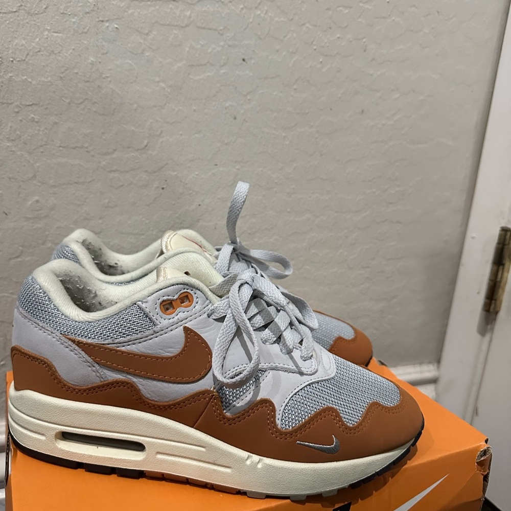Patta Women's Shoes in Gray and Brown